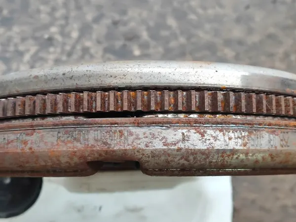 VW SKODA AUDI 2.0 TDI Kaksoismassaväkäri DSG 03L105266CL image 8