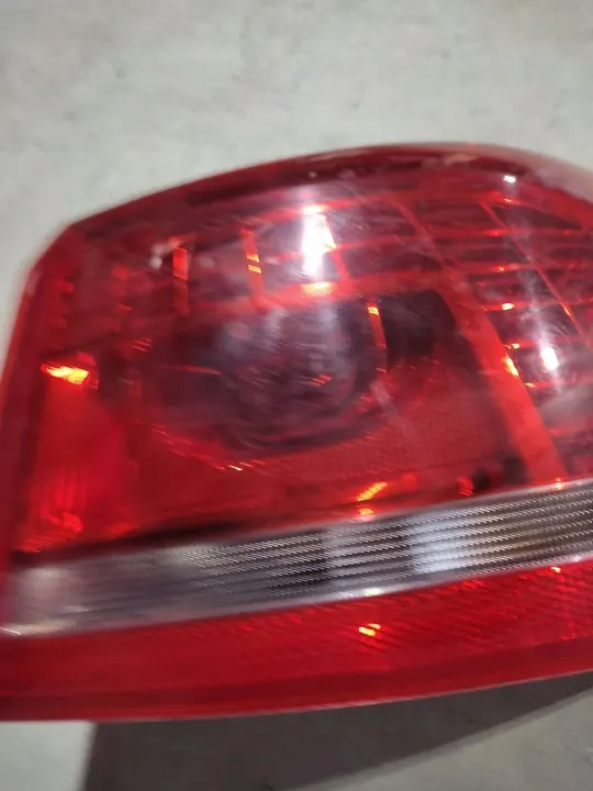 Luz Trasera Derecha VW Passat B7 Kombi LED 3AF945208B image 3