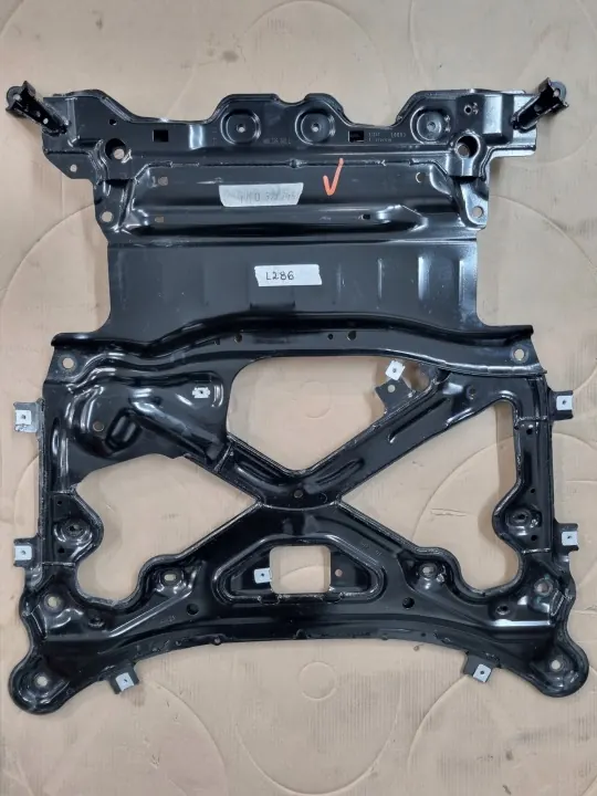 Vahvistusrekelituki OEM 4M099345L Audi RSQ8:lle image 2