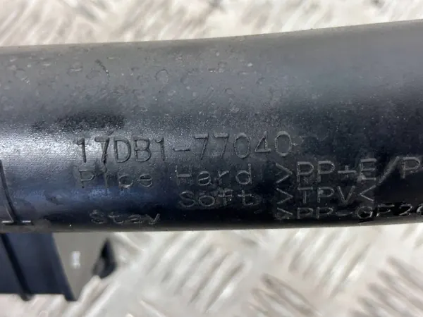 Tubo de escape Toyota Mirai II OEM 17DB1-77040 image 5