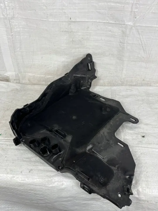 OEM A1676200203 Couvercle de cloison droit Mercedes GLS image 2