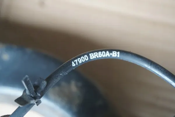 NISSAN QASHQAI+2 2013 J10 2.0B AUT 4X4 Braccio di Controllo Sinistro 55502JD00A image 6