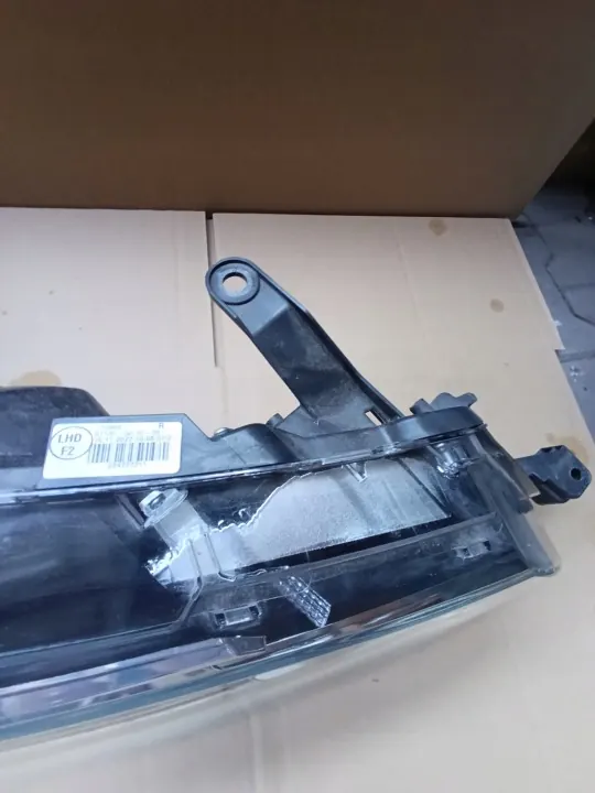 Faro derecho OEM 0][;LP; para Toyota Corolla E16 image 4