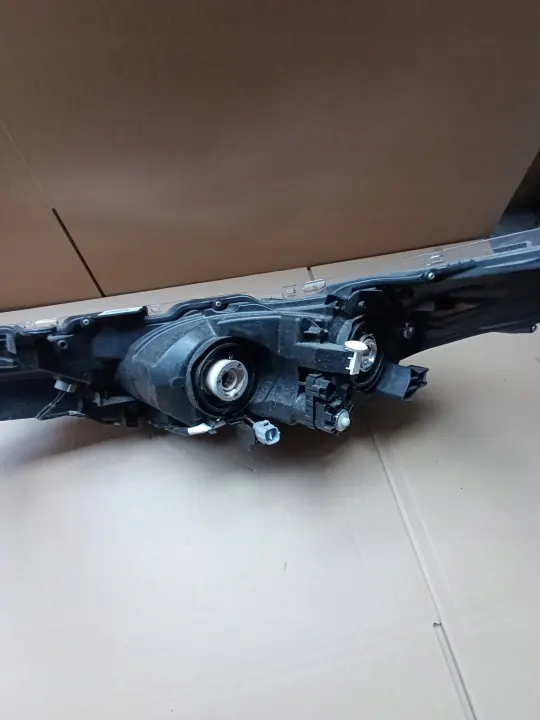 Faro derecho OEM 0][;LP; para Toyota Corolla E16 image 7