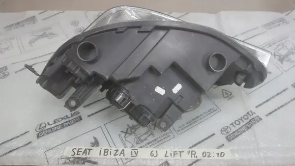 Farol dianteiro direito SEAT IBIZA 6J 90061222 image 4