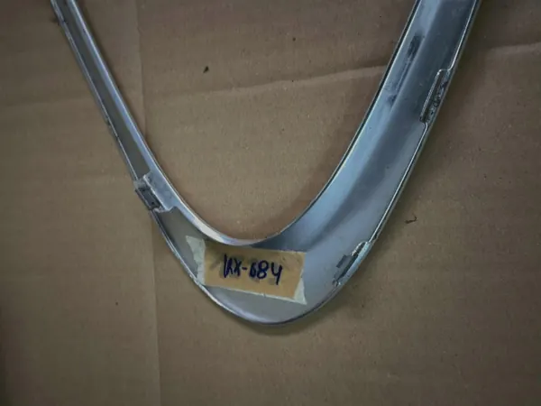 OEM 7P5853996 Takaikkunan Lista Oikea Porsche Cayenne image 3