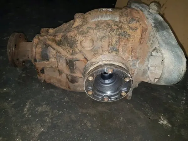 BMW E39 Achterdifferentieel OEM 1428488 - Gebruikt image 3