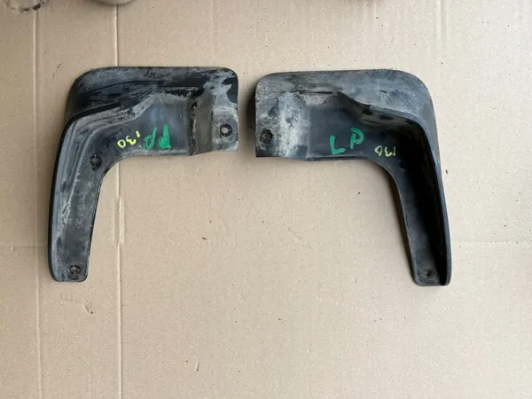 Spritzschutz vorne links/rechts OEM Hyundai i30 2007-2010 image 2