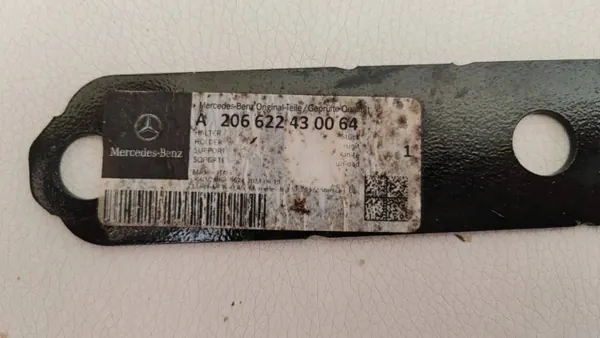 Clip cinto dianteiro esquerdo Mercedes C W206 OEM A2066224300 image 3