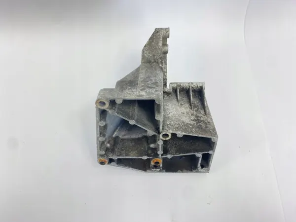 OEM 1264660641 AC-kompressorfäste Mercedes W124 W126 image 10