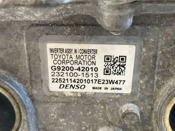 Inversor Toyota G920042010 para RAV4 IV - Usado image 8