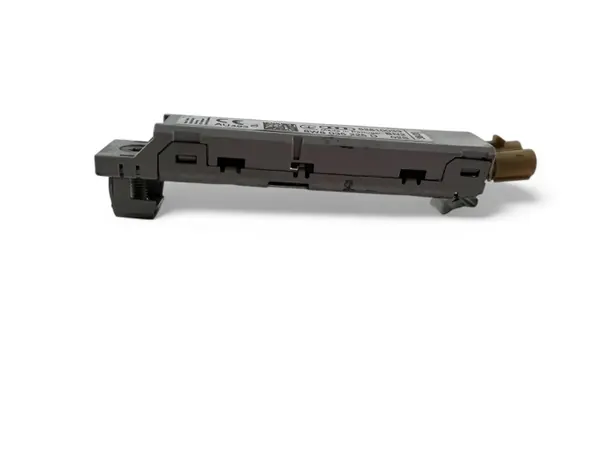 Audi A4 Antennförstärkare OEM 8W8035225D Begagnad image 5