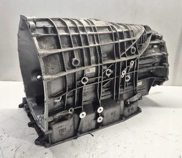 Central Housing 4x4 PORSCHE Panamera PDK ZF 7DT-75 image 2