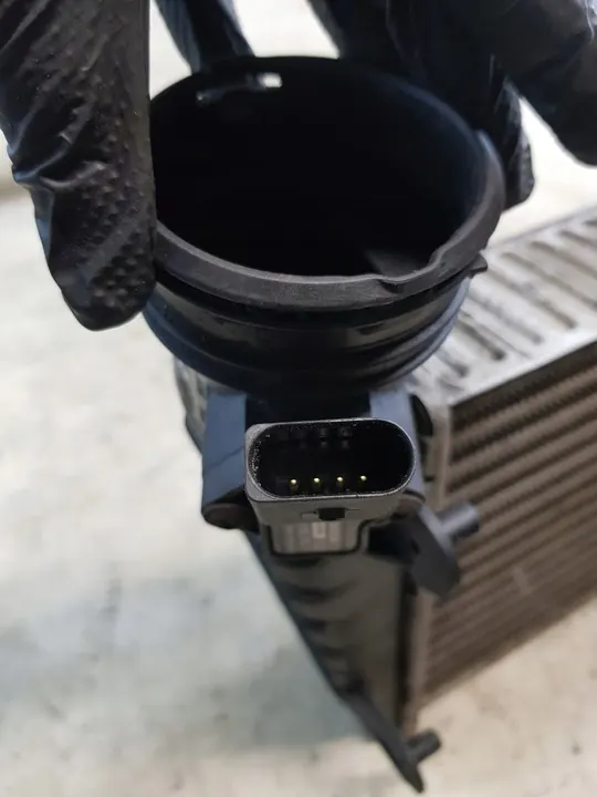 Intercooler con Sensore VW Passat B5 Lift 2.5 TDI OEM image 8