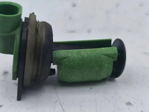 Tesla Model S Sensor OEM AMD130961 - Gebraucht image 7