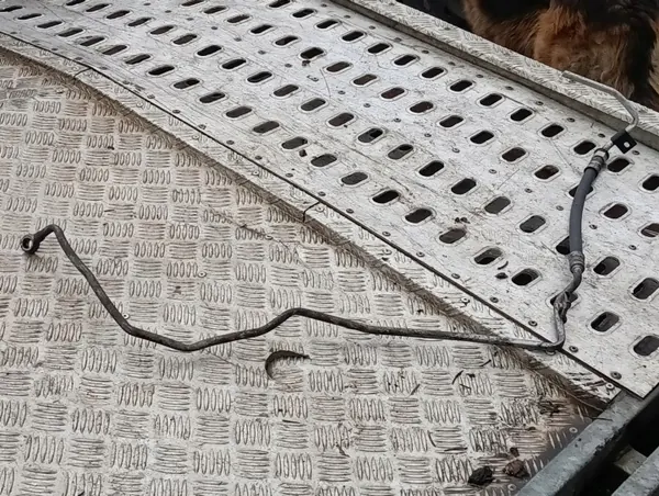 Ölleitung Mercedes W212 2.2CDI OEM A6511802530 image 2