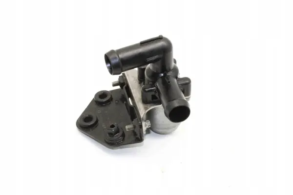 BMW IX3 G08 Jäähdytysventtiili OEM 8689695 image 2