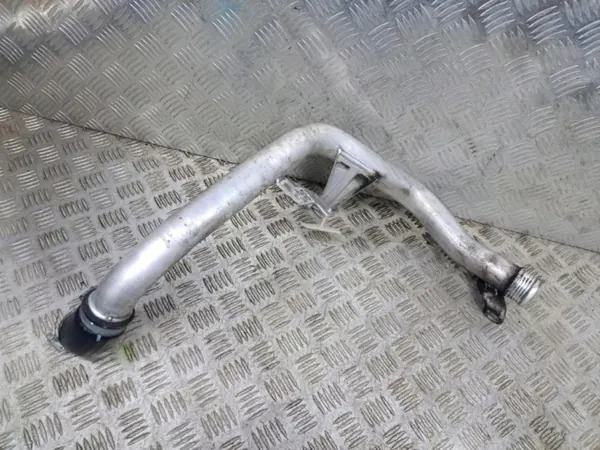 Volvo Intercoolerrör OEM Wrakowisko-16729- Begagnad image 3