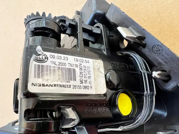 NISSAN QASHQAI J12 Farol Esquerdo + Estrutura Original image 5