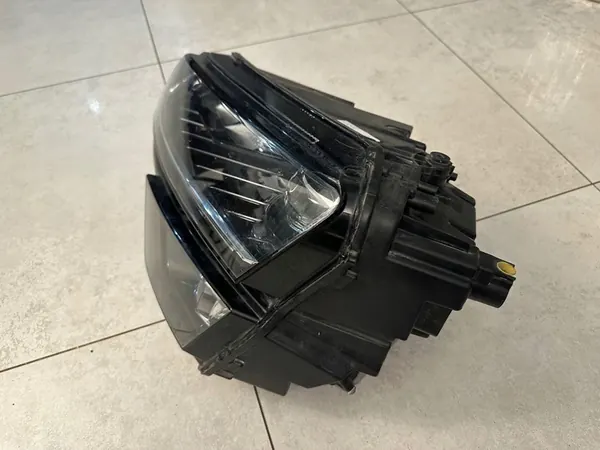 Farol dianteiro esquerdo Full LED Skoda Karoq image 6