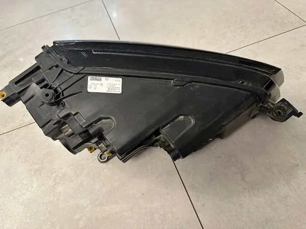 Farol dianteiro esquerdo Full LED Skoda Karoq image 7