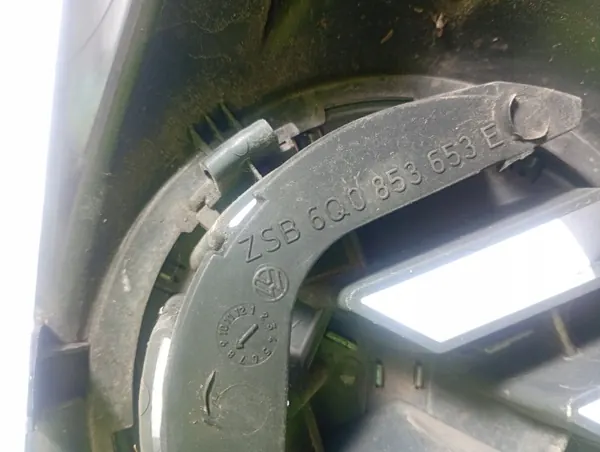 VW Polo 9N Kühlergrill OEM M1R8P1 MAR 00021186 image 5