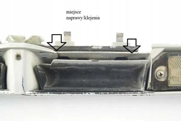 OEM 3B0827574A Garniture de hayon argent VW Passat B5 image 6