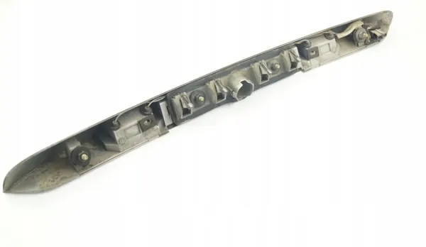 OEM 3B0827574A Garniture de hayon argent VW Passat B5 image 8