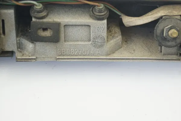 OEM 3B0827574A Garniture de hayon argent VW Passat B5 image 9