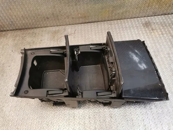 Almacenamiento reposabrazos OEM 1646800814 Mercedes ML image 5