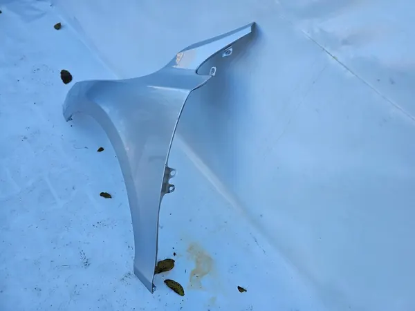 Parafango anteriore sinistro Volvo V40 II 2012-2019 OEM image 8