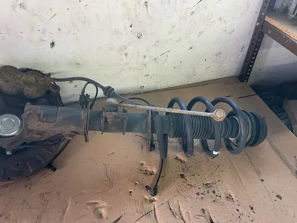 McPherson Dämpare Vänster Framsidan Mercedes Vito 639 image 6