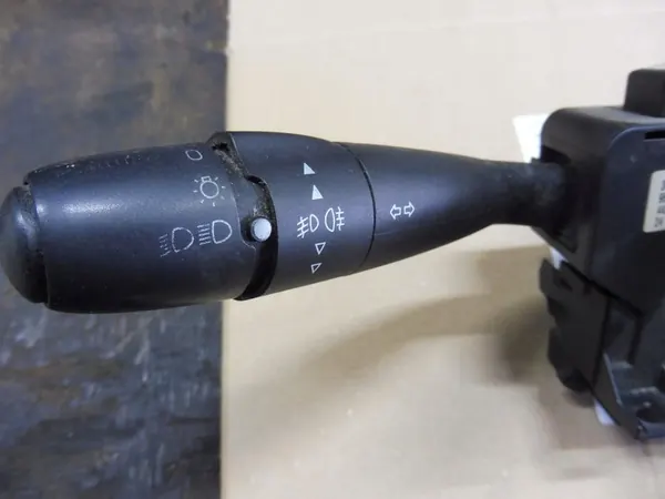 Combinatieschakelaar 96466658XT Peugeot 206+ 307 Citroen C5 image 2