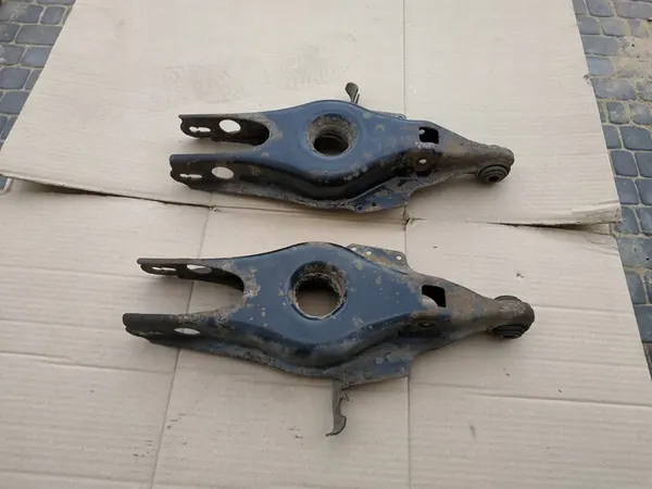 Braccio di Controllo Inferiore Mercedes E-Class W211 Sedan image 4