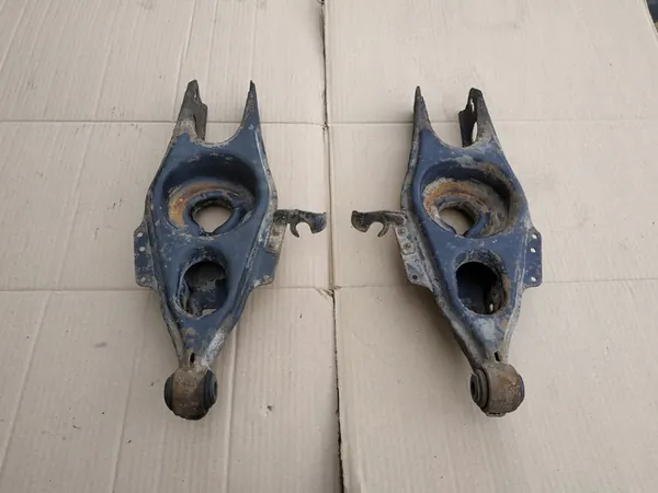 Braccio di Controllo Inferiore Mercedes E-Class W211 Sedan image 6