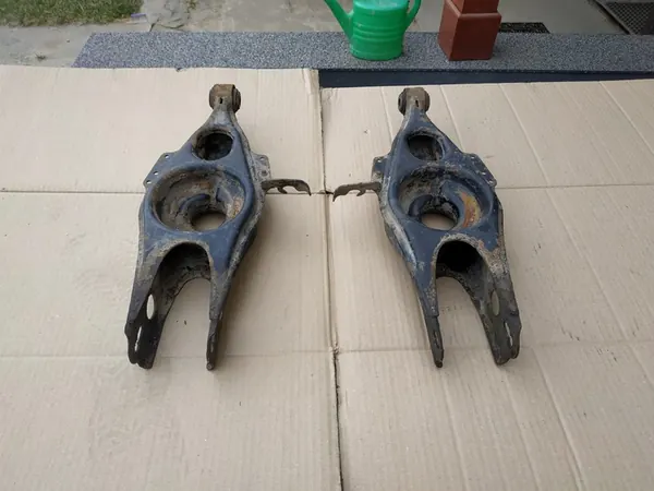 Braccio di Controllo Inferiore Mercedes E-Class W211 Sedan image 8