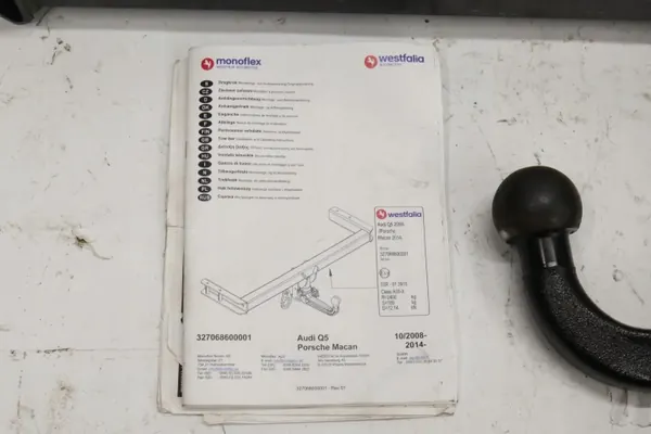 OEM 327068600001 Peräkärkikoukku Audi Q5 - Käytetty image 3