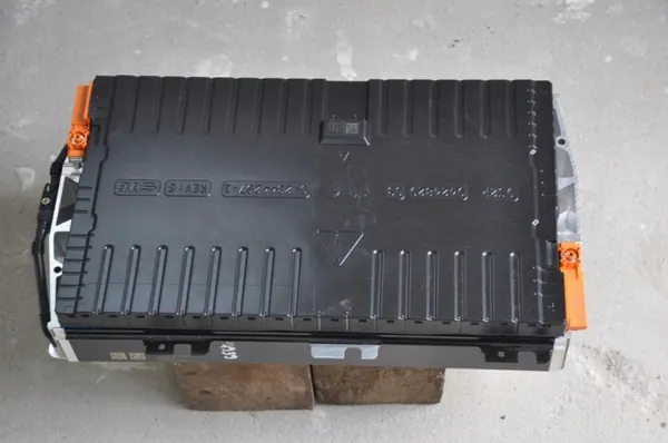 BMW iX3 2023 batterijcel OEM 9426634 - 1Ah image 2