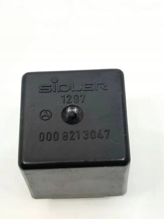Relais OEM A0008213047 pour Mercedes-Benz SL R107 image 5