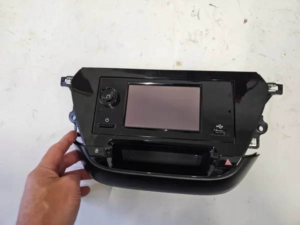 Opel Corsa F Radionäyttö OEM 9836756380 39185223 image 3