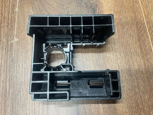 PDC-sensorbeugel OEM 9J0807289 Links Achter Porsche Taycan image 5