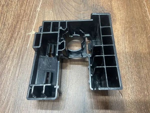 PDC-sensorbeugel OEM 9J0807289 Links Achter Porsche Taycan image 6