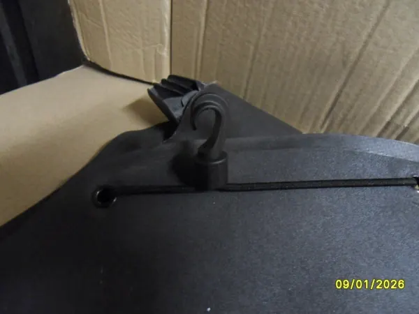 Persiana Trasera Maletero Volvo C30 OEM 30673153 image 4