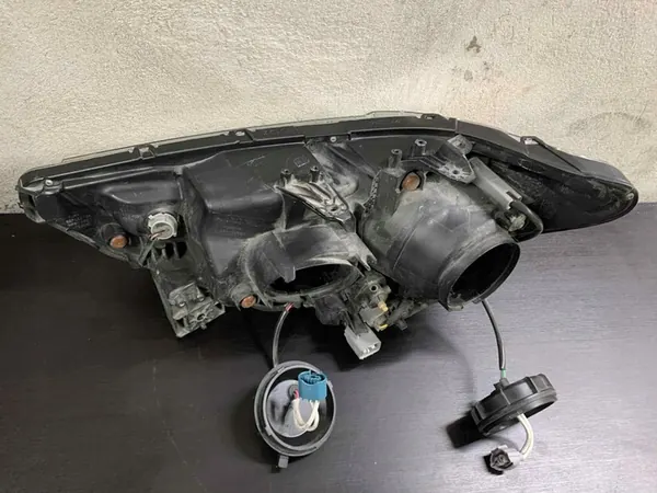 Faros Derecho Mitsubishi ASX 10- OEM 8301B588 image 7