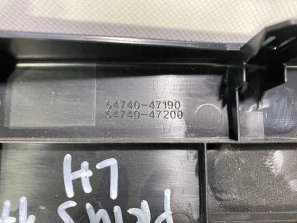 Reserverad-Abdeckung Toyota Prius 2016 OEM 6474047100 image 3