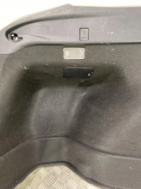 Reserverad-Abdeckung Toyota Prius 2016 OEM 6474047100 image 8