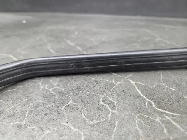 Mercedes W123 katonkahva OEM raczka podsufitki w123 image 9