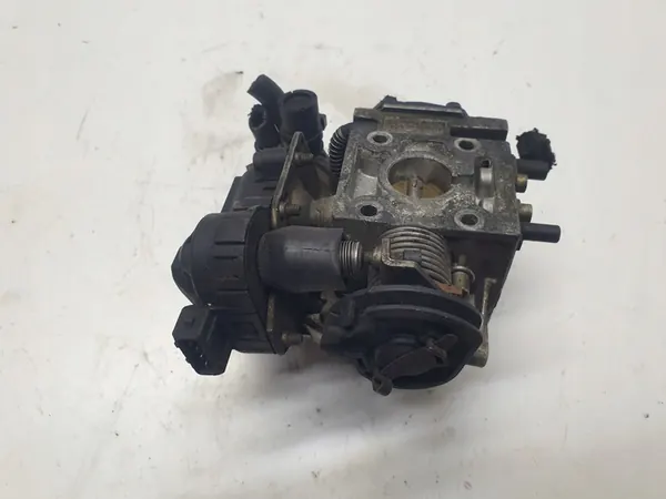 Corps de papillon VW POLO 1.0 B 03133023A image 5