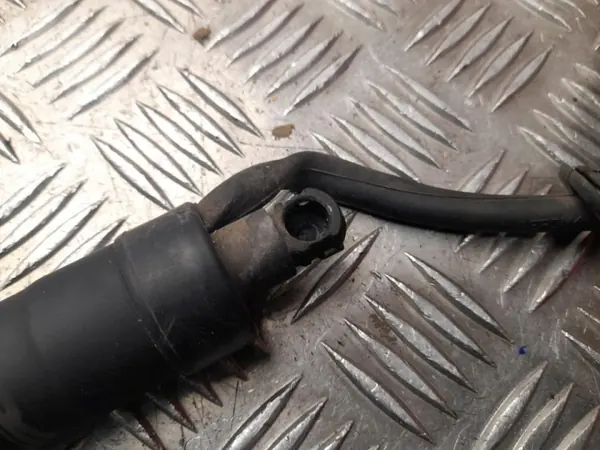 Gasveer Lexus RX 2021 OEM 68910-48100 image 3