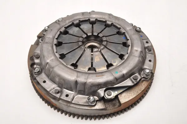 Suzuki S-Cross 1.4 Kytkinkitti OEM 60R40-3E05B image 5